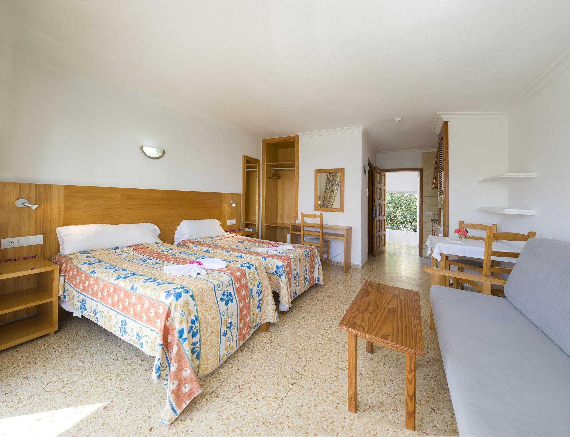 Apartamentos Green Line Bon Sol - Ab Group Platja d'en Bossa Eksteriør billede