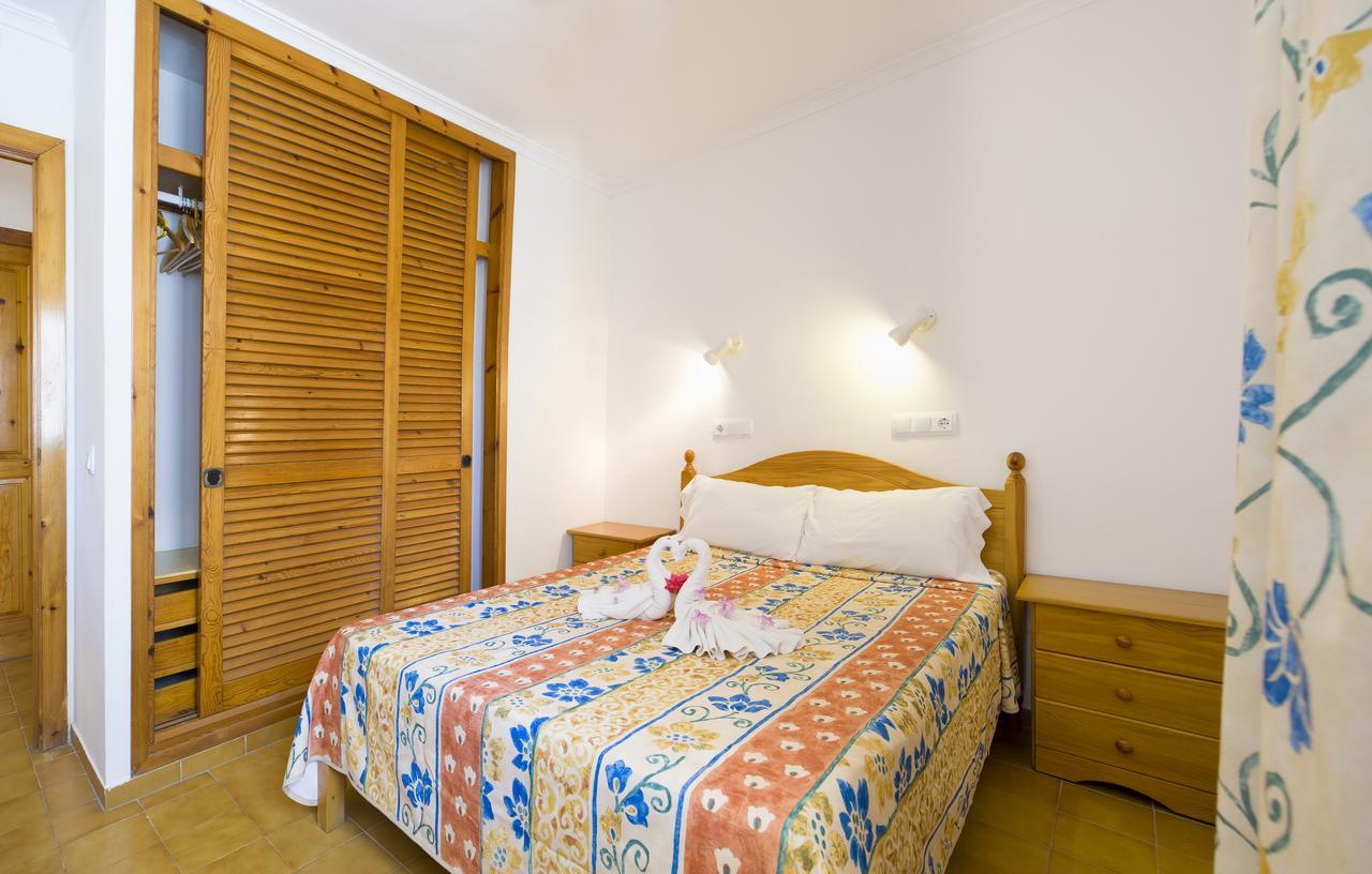 Apartamentos Green Line Bon Sol - Ab Group Platja d'en Bossa Eksteriør billede